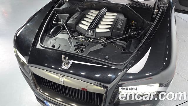 Rolls-Royce Dawn 2020 — ფოტო 6/20