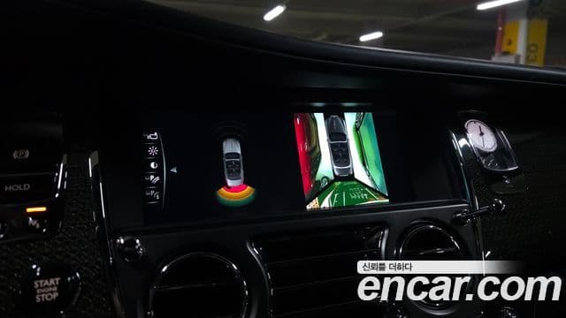 Rolls-Royce Dawn 2020 — ფოტო 17/20