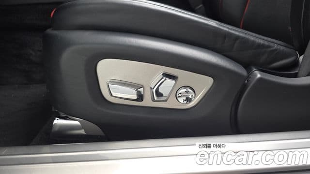Rolls-Royce Dawn 2020 — Photo 34/36