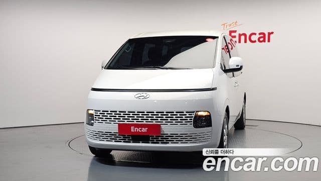 Hyundai Staria 2023 — Şəkil 3/20