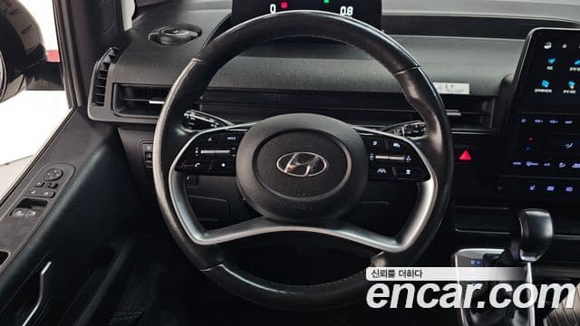 Hyundai Staria 2023 — Şəkil 13/20