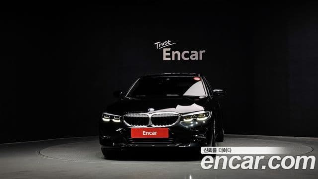 BMW 3 Series 2021 — ფოტო 2/20