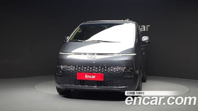 Hyundai Staria 2023 — Фото 3/20