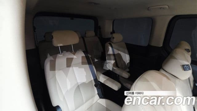 Hyundai Staria 2023 — Фото 13/20
