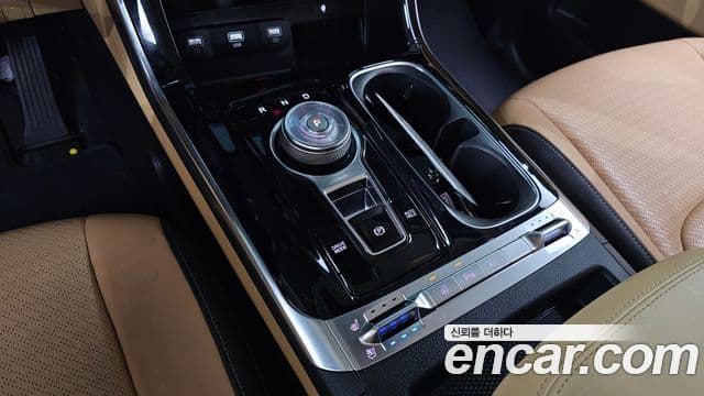 Kia Carnival 2022 — Şəkil 7/20