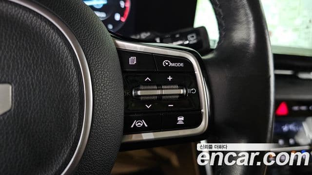 Kia Carnival 2022 — Şəkil 16/20
