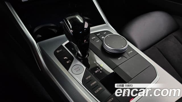 BMW 3 Series 2022 — ფოტო 9/20
