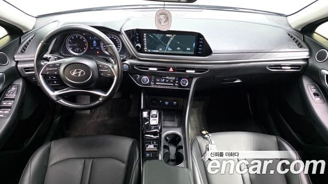 Hyundai Sonata 2020 — ფოტო 7/20