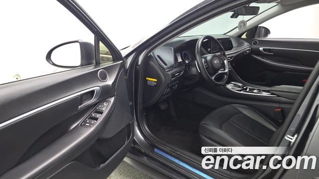 Hyundai Sonata 2020 — ფოტო 10/20