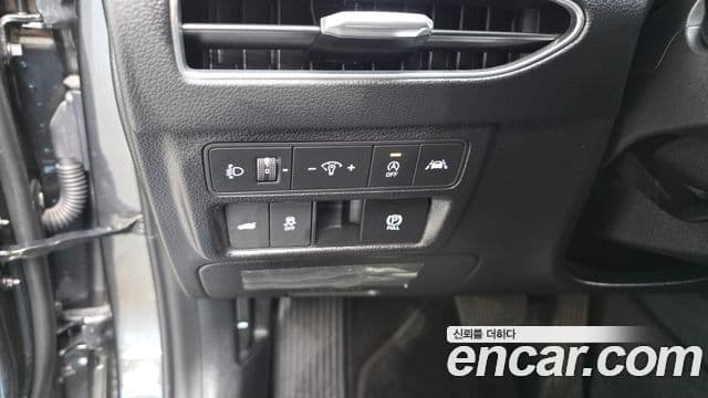 Hyundai Sonata 2020 — ფოტო 19/20