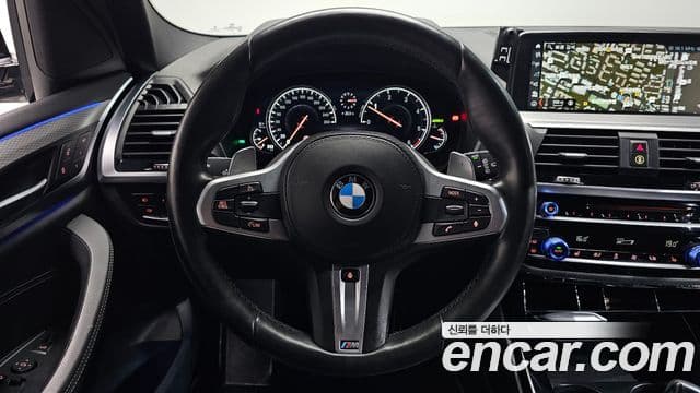 BMW X3 2018 — ფოტო 13/20