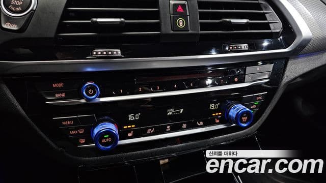 BMW X3 2018 — ფოტო 17/20