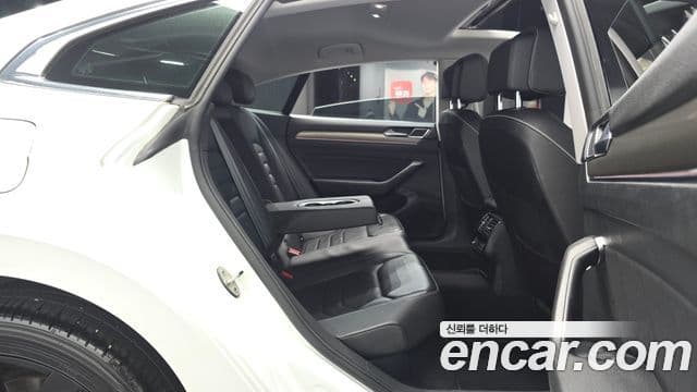 Volkswagen Arteon 2019 — Şəkil 12/20