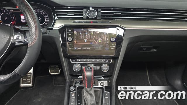 Volkswagen Arteon 2019 — Şəkil 14/20