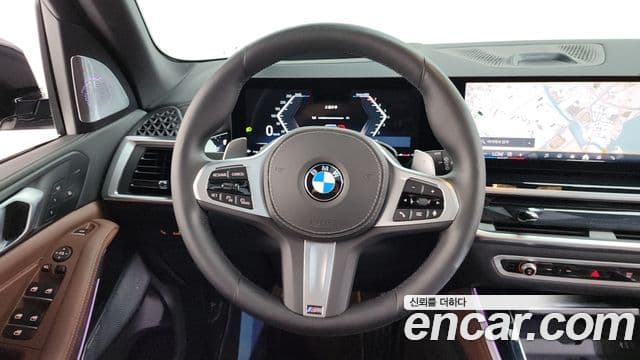 BMW X5 2025 — ფოტო 14/20