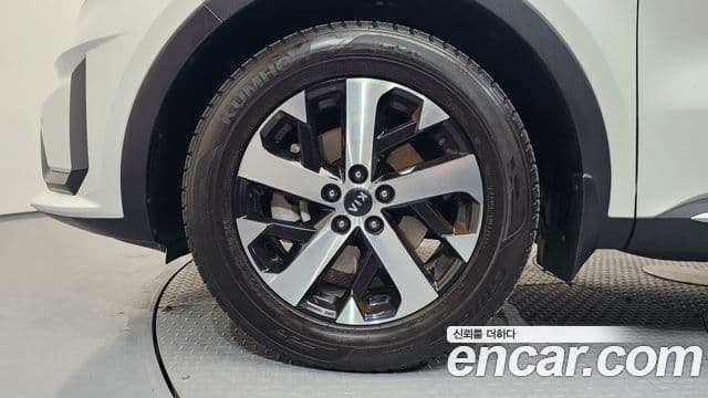 Kia Sorento 2020 — Фото 5/20