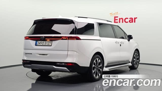 Kia Carnival 2021 — Фото 2/20