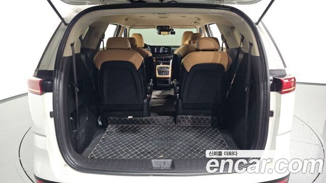 Kia Carnival 2021 — Фото 20/20