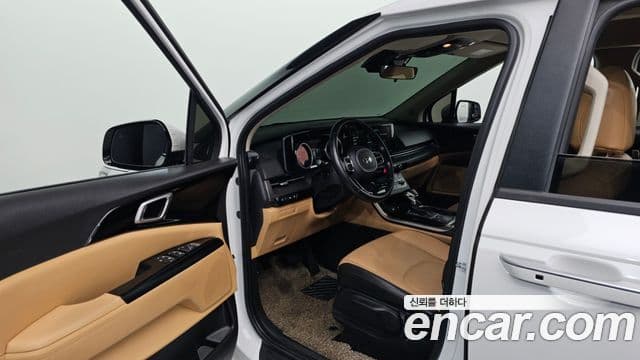 Kia Carnival 2021 — Фото 10/20