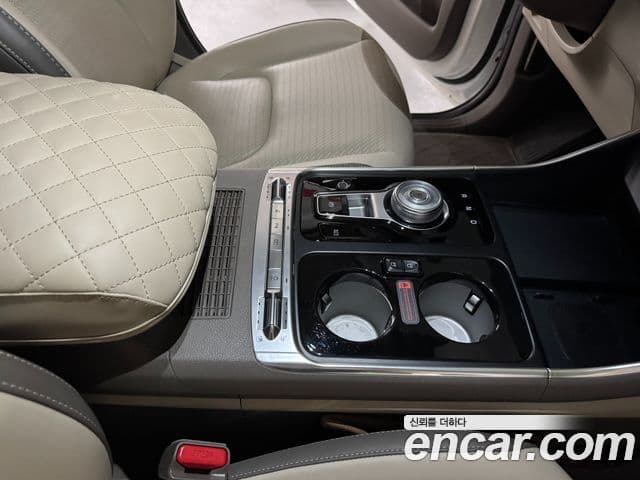 Kia Carnival 2024 — Photo 16/16
