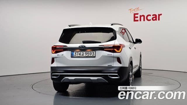 Kia Seltos 2021 — ფოტო 4/20