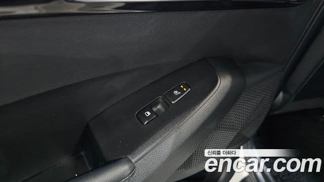 Kia Seltos 2021 — ფოტო 19/20