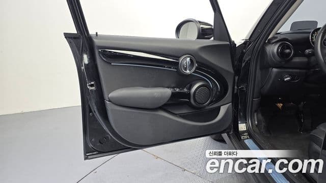 Mini Cooper 2023 — Şəkil 3/30