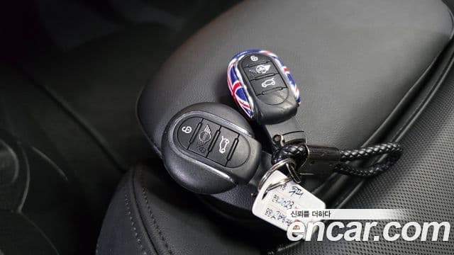 Mini Cooper 2023 — Şəkil 13/30