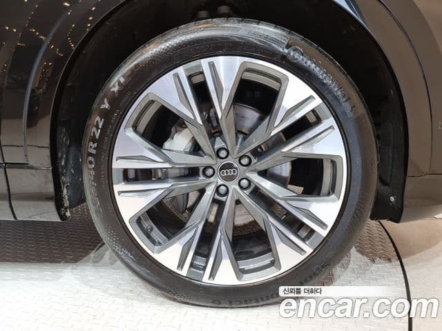 Audi Q7 2024 — ფოტო 4/20
