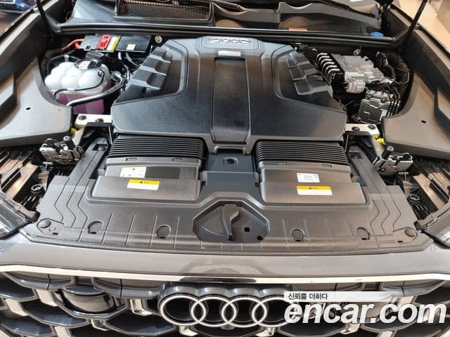 Audi Q7 2024 — ფოტო 5/20