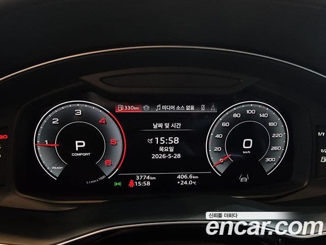Audi Q7 2024 — ფოტო 6/20