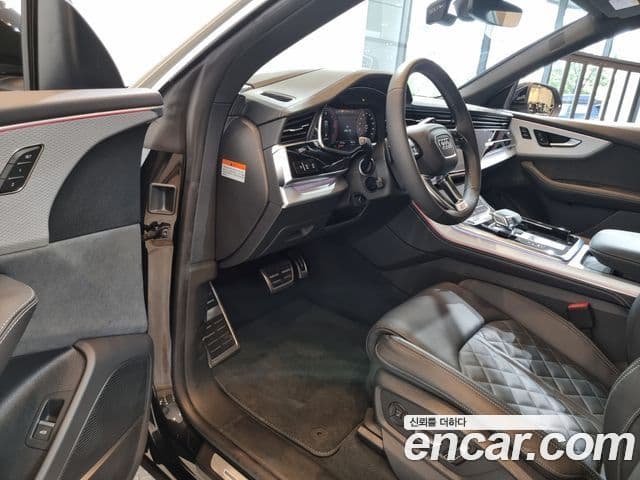 Audi Q7 2024 — ფოტო 8/20