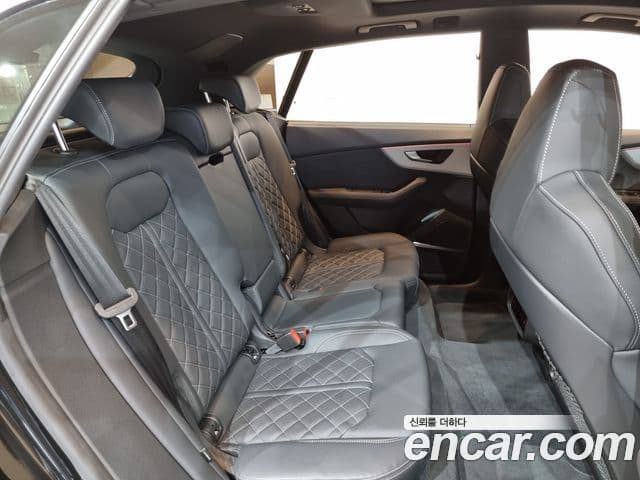Audi Q7 2024 — ფოტო 12/20