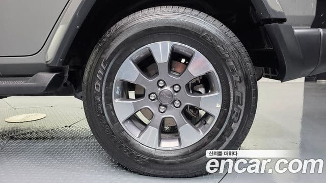 Jeep Wrangler 2021 — Şəkil 15/36