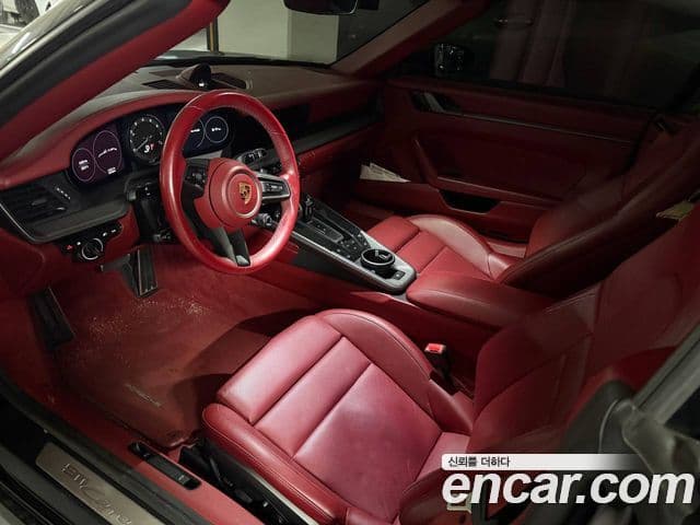 Porsche 911 2020 — Şəkil 4/6