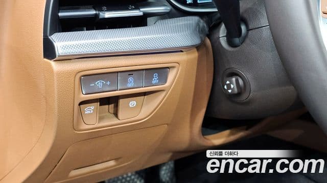 Genesis Electrified G80 2023 — ფოტო 15/20