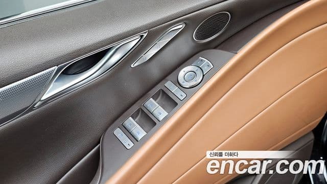 Genesis Electrified G80 2023 — ფოტო 18/20
