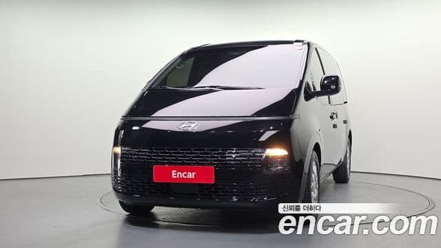 Hyundai Staria 2023 — ფოტო 3/20