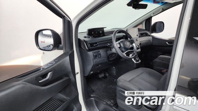 Hyundai Staria 2022 — ფოტო 10/20