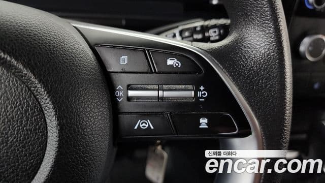 Hyundai Staria 2022 — ფოტო 14/20