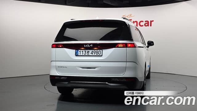 Kia Carnival 2023 — Şəkil 4/20