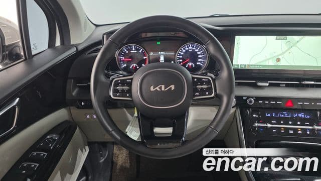 Kia Carnival 2023 — Şəkil 14/20