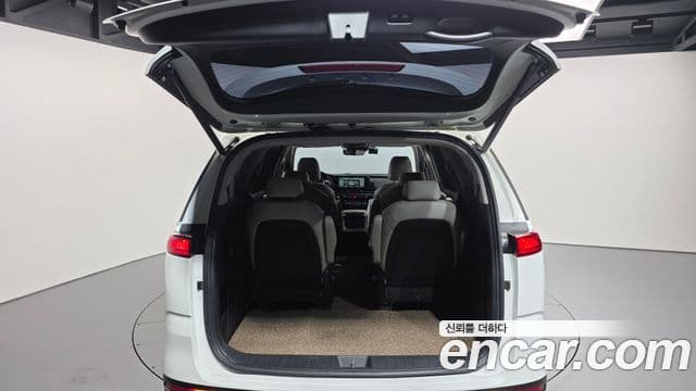 Kia Carnival 2023 — Şəkil 20/20