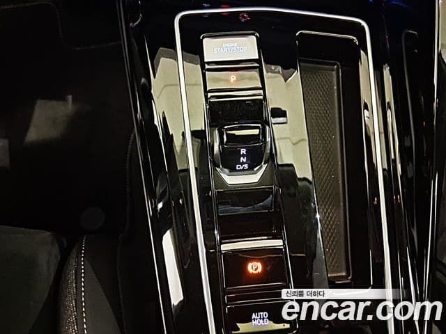 Volkswagen Golf 2025 — Photo 10/13