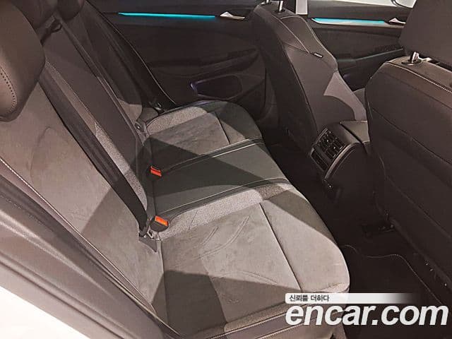 Volkswagen Golf 2025 — ფოტო 12/13