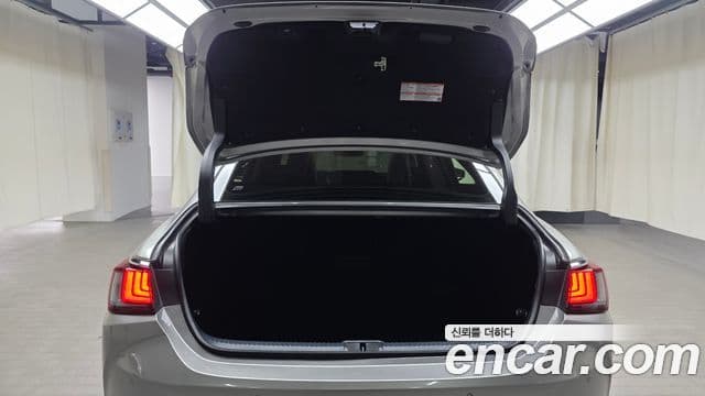 Lexus ES300h 2021 — ფოტო 10/20
