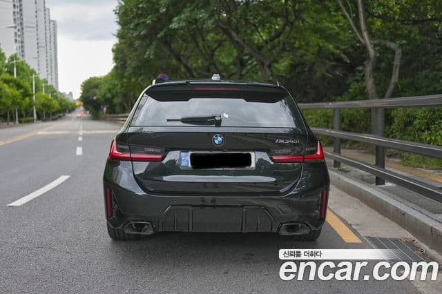 BMW 3 Series 2023 — ფოტო 4/15