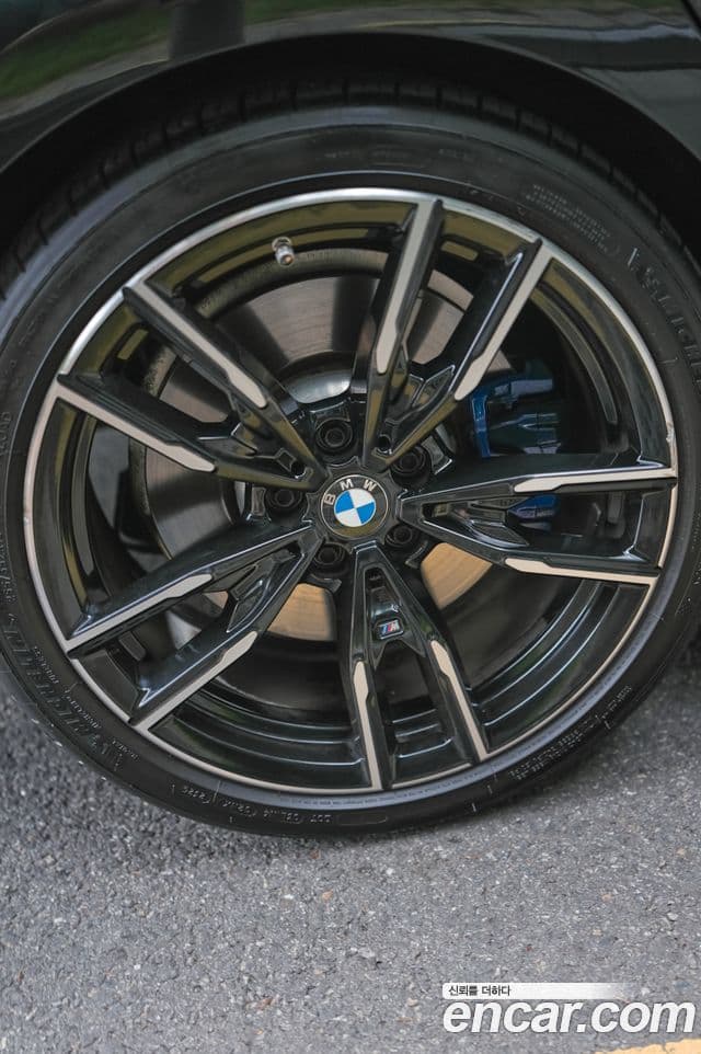 BMW 3 Series 2023 — ფოტო 5/15
