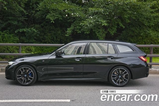 BMW 3 Series 2023 — ფოტო 12/15