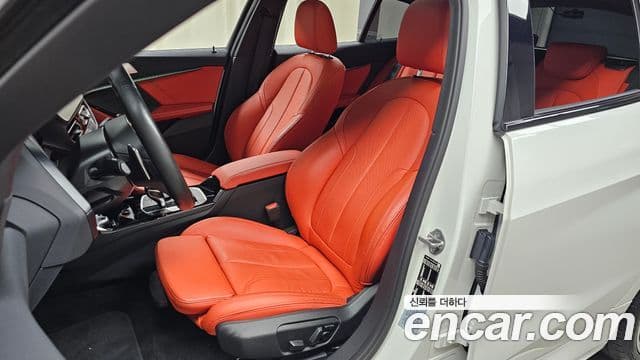 BMW 1 Series 2022 — Şəkil 18/20